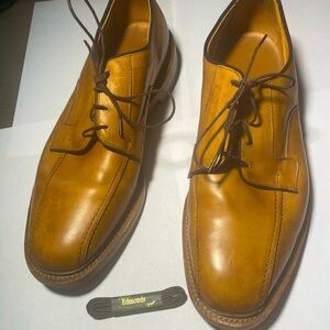 Allen Edmonds Men's Brown Leather Oxfords